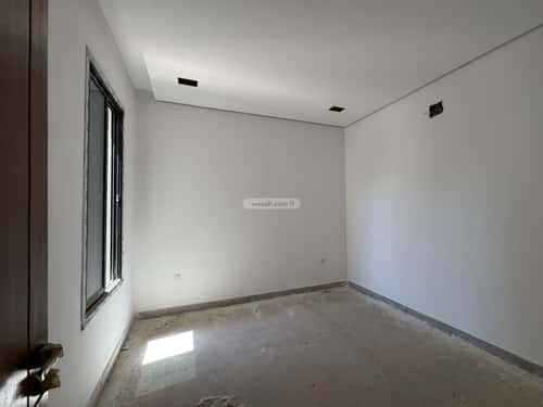 Villa 407 SQM with 1 Apartment Facing South Al-Muanisiyah, East Riyadh, Riyadh