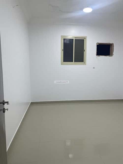 Apartment with 3 Bedrooms Al-Awaly, West Riyadh, Riyadh