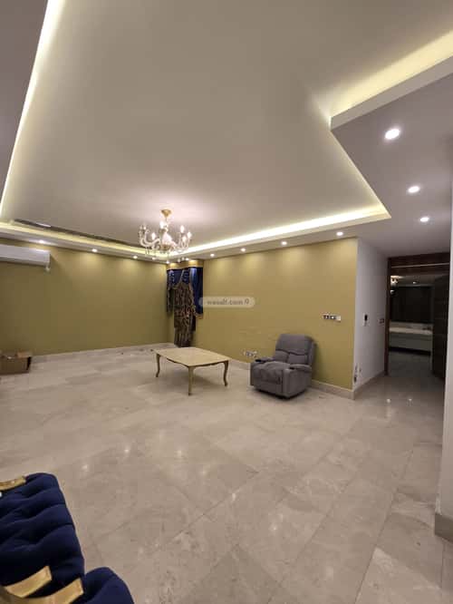 Villa 400 SQM with 3 Apartments Facing West Al Alo'Lo', North Jeddah, Jeddah