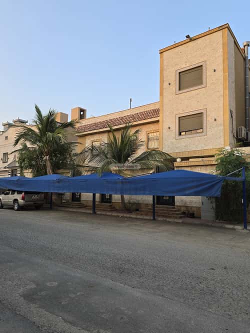 Villa 400 SQM with 3 Apartments Facing West Al Alo'Lo', North Jeddah, Jeddah