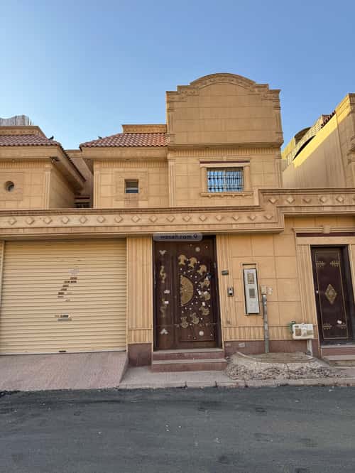 فيلا 250 متر مربع جنوبية على شارع 15م إشبيلية، شرق الرياض، الرياض
