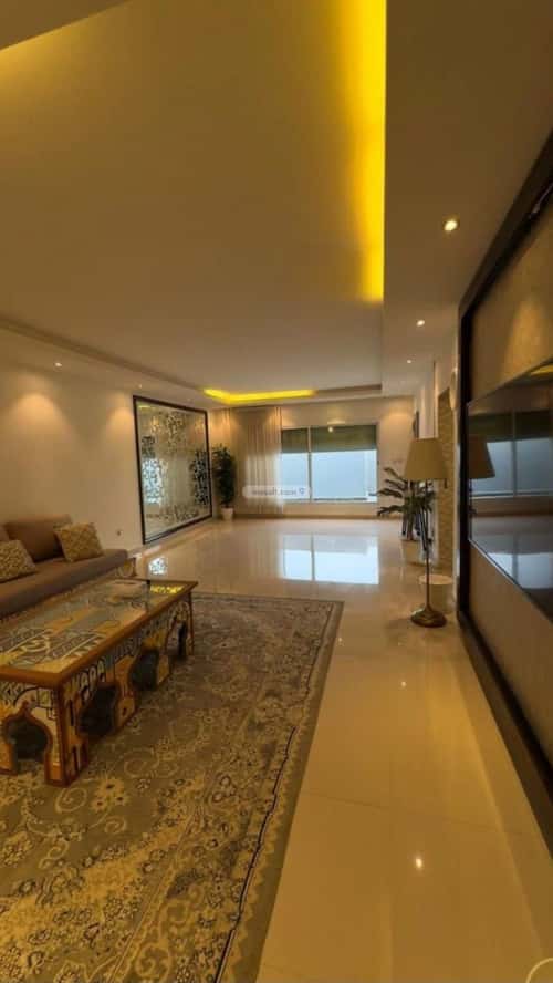Floor 300 SQM with 5 Bedrooms Al-Wadi, North Riyadh, Riyadh
