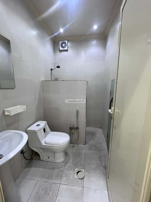 Floor 390 SQM with 5 Bedrooms Al-Wadi, North Riyadh, Riyadh