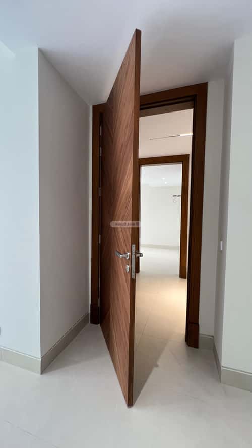 شقة 6 غرف في النزهة