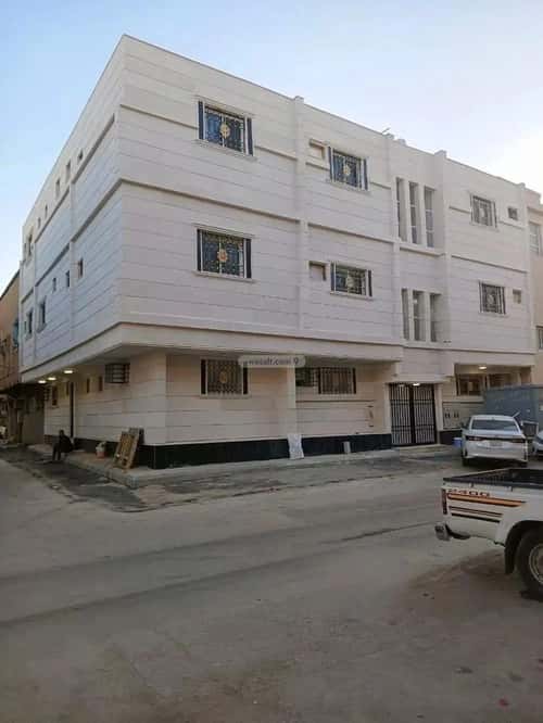 Building 232 SQM Facing North Manfuha, Central Riyadh, Riyadh