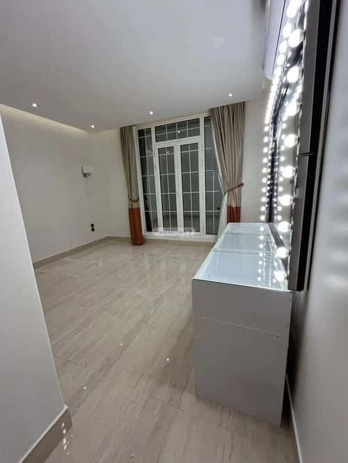 Apartment with 3 Bedrooms Hitteen, North Riyadh, Riyadh