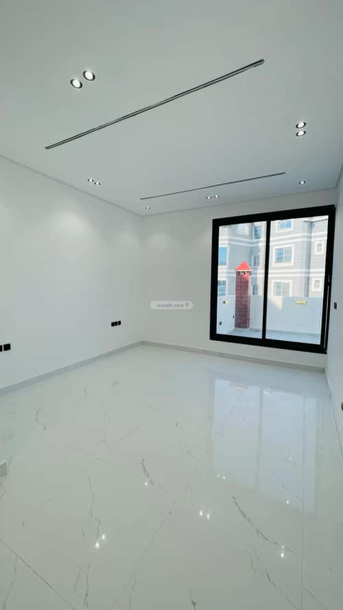 Villa 300 SQM Facing East on 20m Width Street Al-Musayyif, Khamis Mushait