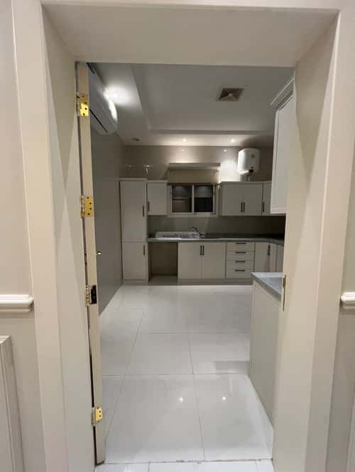 3 bedroom apartment in Al Malqa