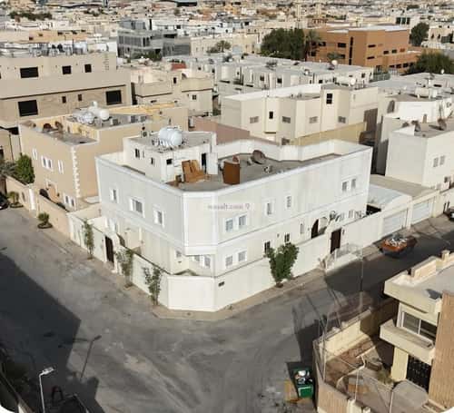 فيلا 600 متر مربع شمالية غربية على شارع 12م الملك سلمان، الرياض