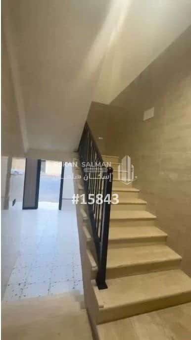 Floor 352.03 SQM with 5 Bedrooms Al Hadid Street, Madinah