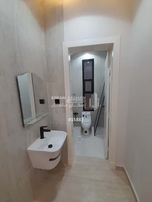 Floor 180.99 SQM with 5 Bedrooms Al-Janadriyah, East Riyadh, Riyadh