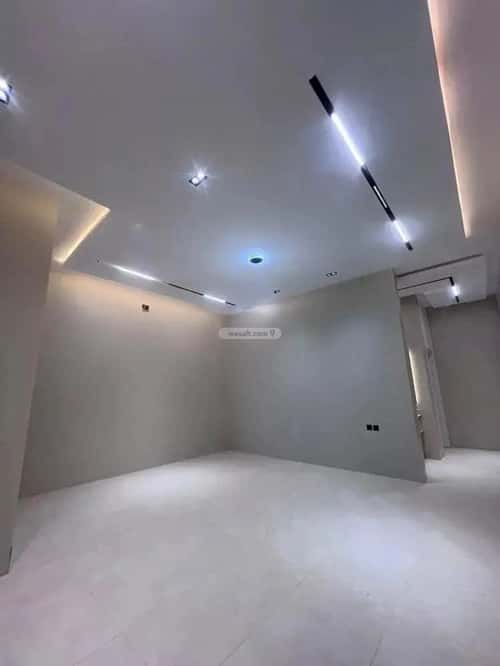 4 bedroom floor in Al Janadriyah