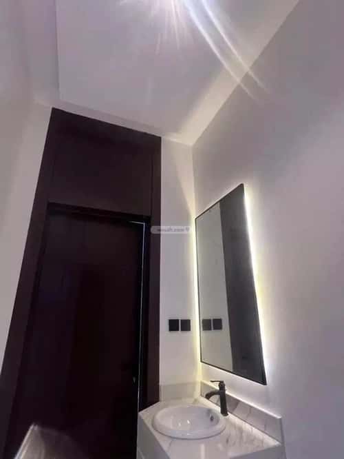 4 bedroom floor in Al Rimal