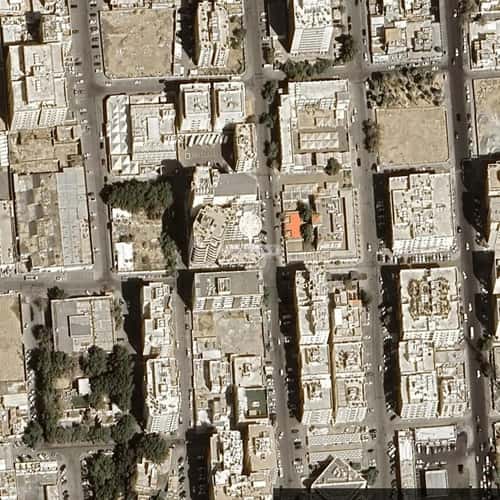 Building 1400 SQM Facing East Al Sharafeyyah, South Jeddah, Jeddah