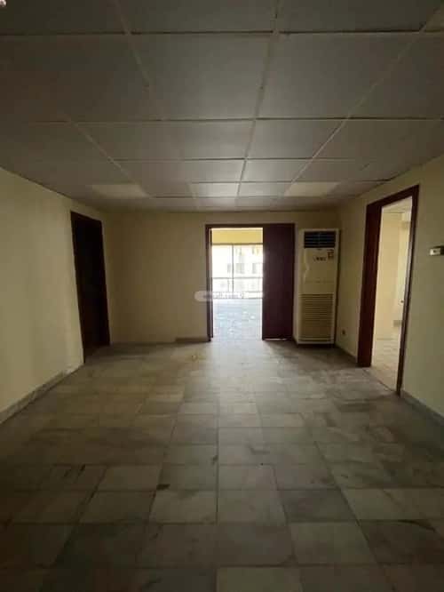 Building 1400 SQM Facing East Al Sharafeyyah, South Jeddah, Jeddah