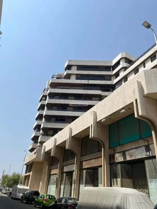 Building 1400 SQM Facing East Al Sharafeyyah, South Jeddah, Jeddah