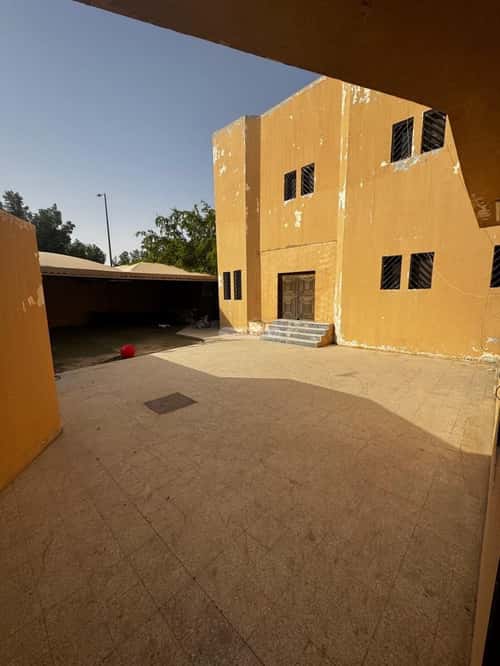 فيلا 750 متر مربع شمالية غربية على شارع 15م الإزدهار، شمال الرياض، الرياض