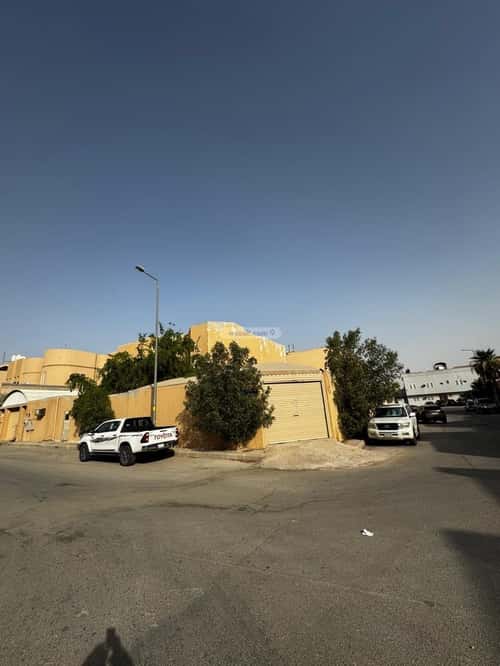 Villa 750 SQM Facing North West on 15m Width Street Al-Ezdihar, North Riyadh, Riyadh