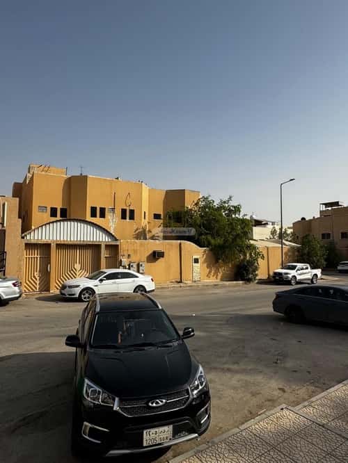 فيلا 750 متر مربع شمالية غربية على شارع 15م الإزدهار، شمال الرياض، الرياض