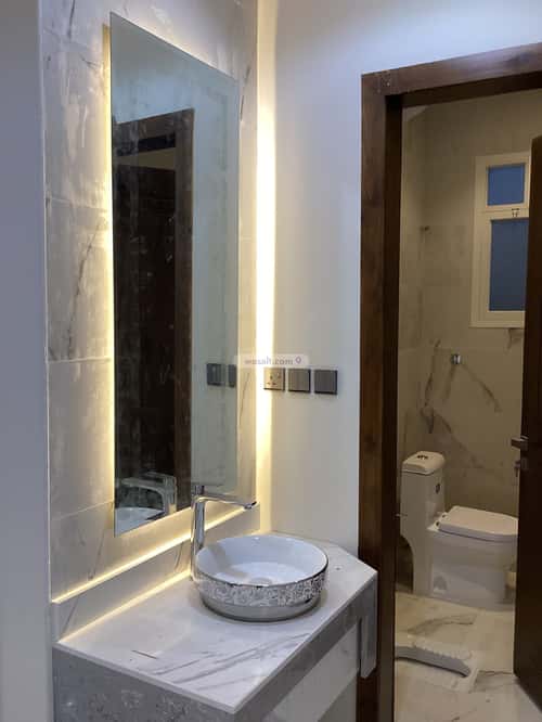 شقة ب 6 غرف المعلاة، أحد رفيدة