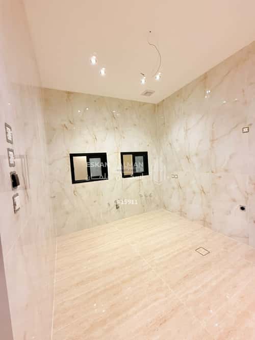 فيلا 228.58 متر مربع شمالية على شارع 24م ضاحية الملك فهد، الدمام