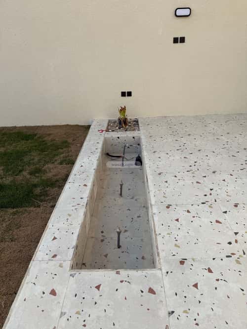 استراحة 420 متر مربع جنوبية على شارع 15م المصيف، بريدة