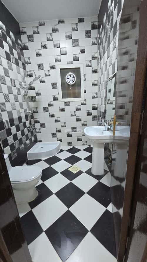 Floor 750 SQM with 7 Bedrooms As-Salam, East Riyadh, Riyadh