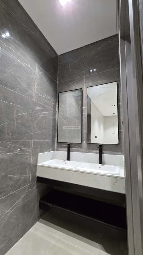 فيلا 200 متر مربع غربية على شارع 15م العريجاء الغربي، غرب الرياض، الرياض