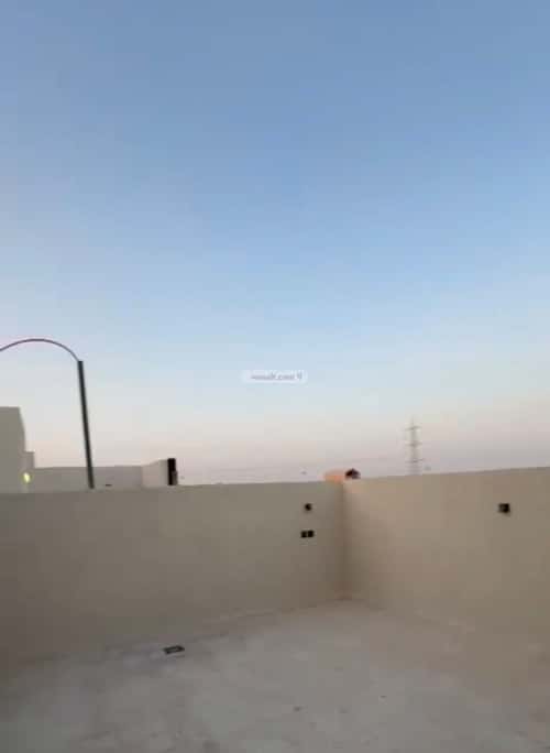فيلا 245.19 متر مربع شرقية على شارع 15م عكاظ، جنوب الرياض، الرياض