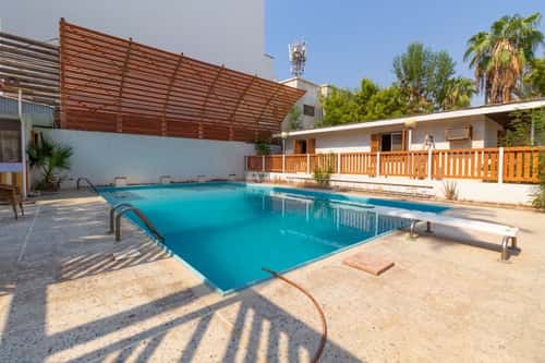 Villa 1800 SQM Facing East with 2 Bedrooms Al Shate|E, North Jeddah, Jeddah