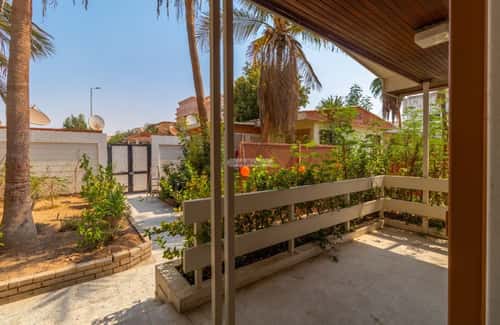 فيلا 1800 متر مربع واجهة شرقية بغرفتين الشاطئ، شمال جدة، جدة