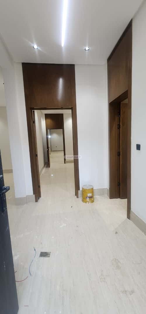 Floor 249.9 SQM with 5 Bedrooms Twaeeq, West Riyadh, Riyadh