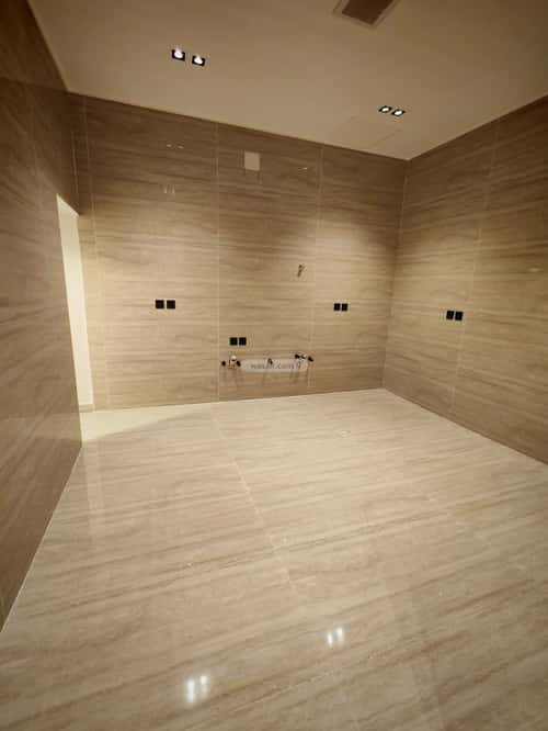 Villa 240 SQM with 1 Apartment Facing East Ar-Rimal, East Riyadh, Riyadh