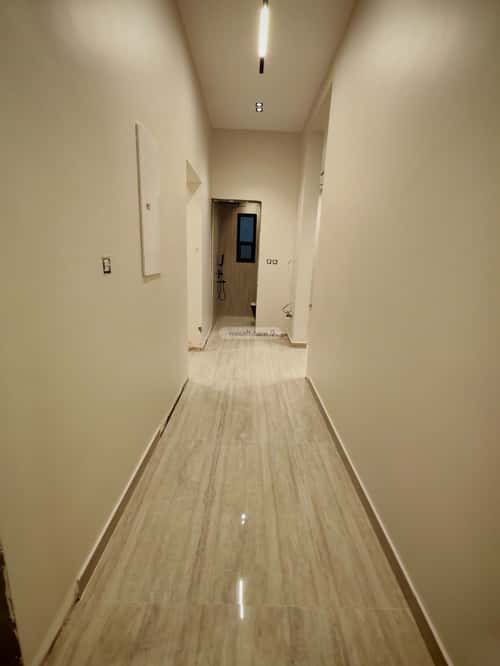 فيلا 240 متر مربع مع شقة واجهة شرقية الرمال، شرق الرياض، الرياض