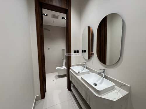 فيلا 250.1 متر مربع غربية على شارع 15م الجنادرية، شرق الرياض، الرياض