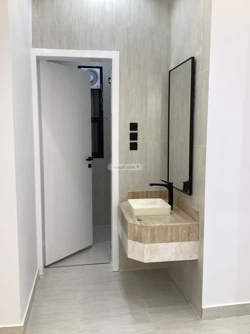 شقة ب 6 غرف المعلاة، أحد رفيدة