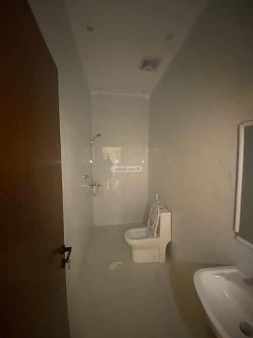 فيلا 400 متر مربع شمالية على شارع 15م الفروسية، شرق جدة، جدة