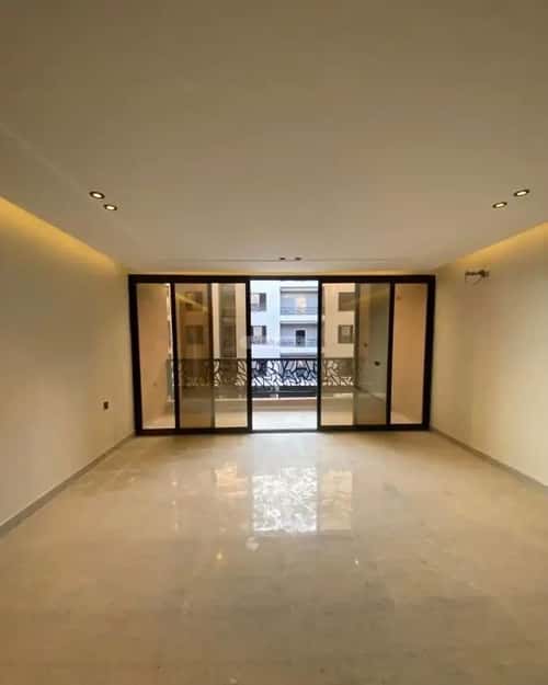 Apartment with 3 Bedrooms Al Hammraa, Khobar