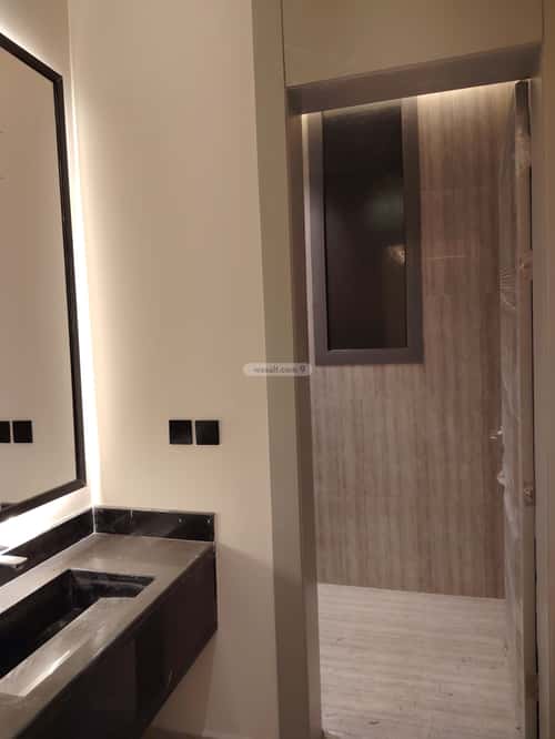 Apartment with 4 Bedrooms Al-Yarmuk, East Riyadh, Riyadh