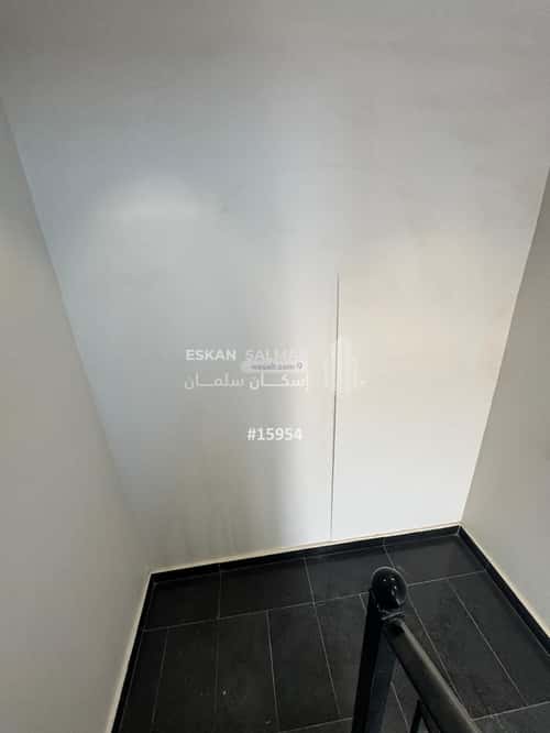 Floor 189.25 SQM with 5 Bedrooms Al- Nadwah, East Riyadh, Riyadh