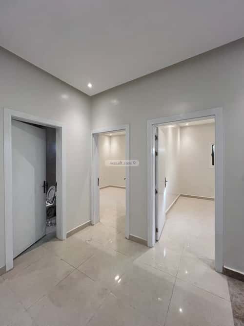 Villa 483.9 SQM Facing North with 5 Bedrooms Al Buhayrah, Khobar