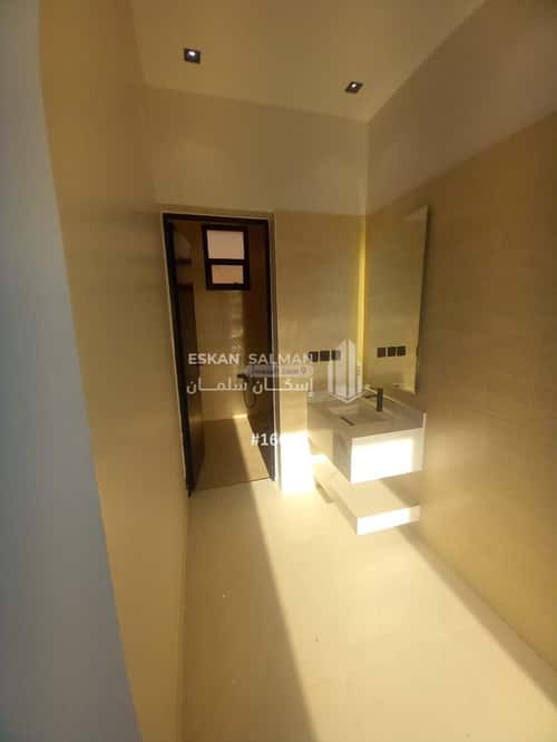 Apartment with 8 Bedrooms Haya Gurnata, Almuzahimih