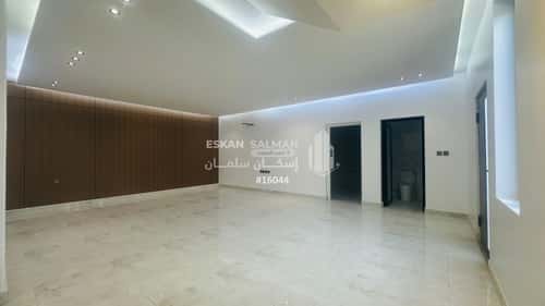 فيلا 225 متر مربع غربية على شارع 20م الدانة، الاحساء