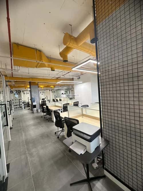 مكتب 9000 م² في السويدي