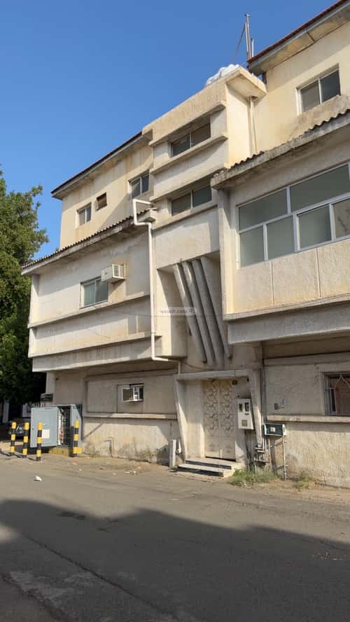 Building 551 SQM Facing North The Aqiq District, Alttayif