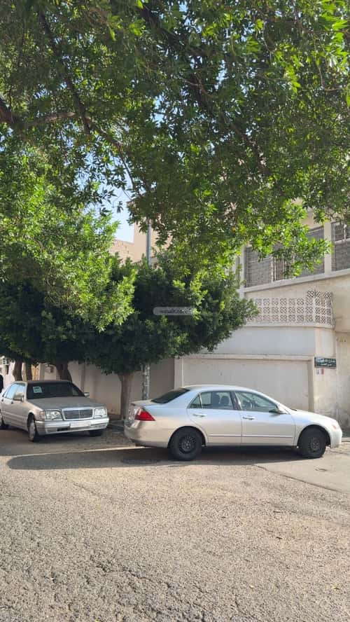 عمارة 551 متر مربع واجهة شمالية العقيق، الطائف