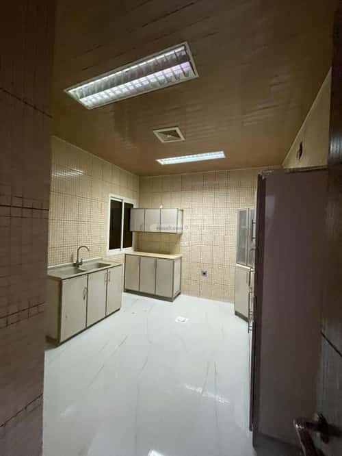 شقة ب 5 غرف تهامة، الدمام