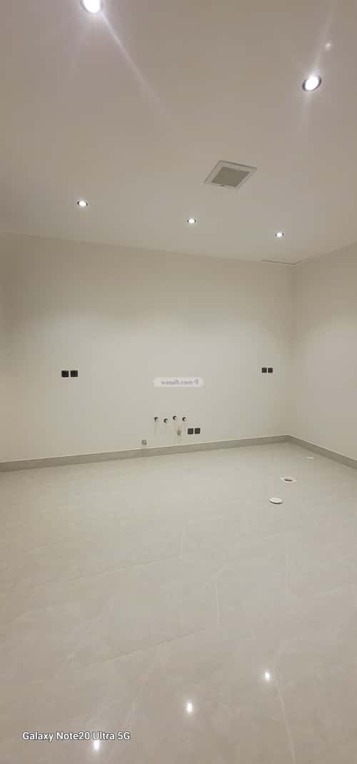 Apartment with 3 Bedrooms Al-Janadriyah, East Riyadh, Riyadh