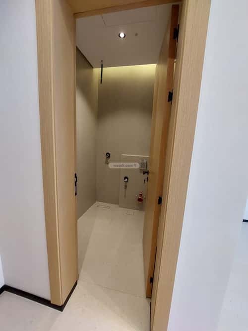 فيلا 300 متر مربع شمالية على شارع 20م النرجس، شمال الرياض، الرياض