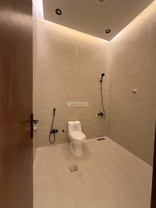 Apartment with 5 Bedrooms Bader, South Riyadh, Riyadh